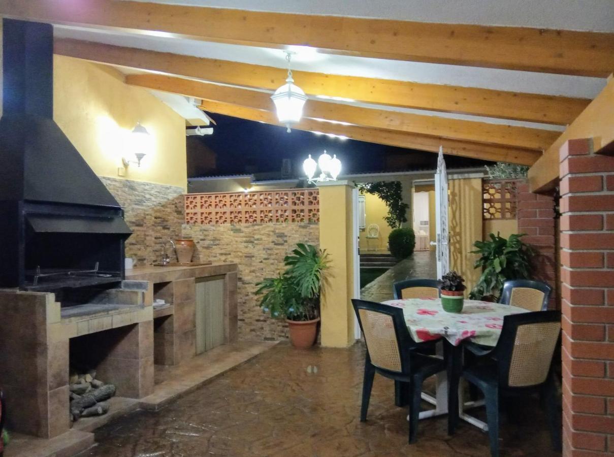 Chalet Vacacional Con Piscina Privada Y Barbacoa Ταραγόνα Εξωτερικό φωτογραφία